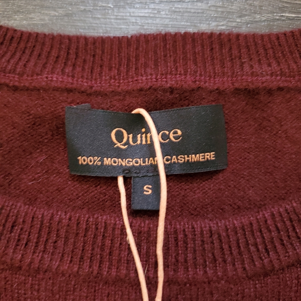 NWT Quince Burgundy Cashmere Sweater